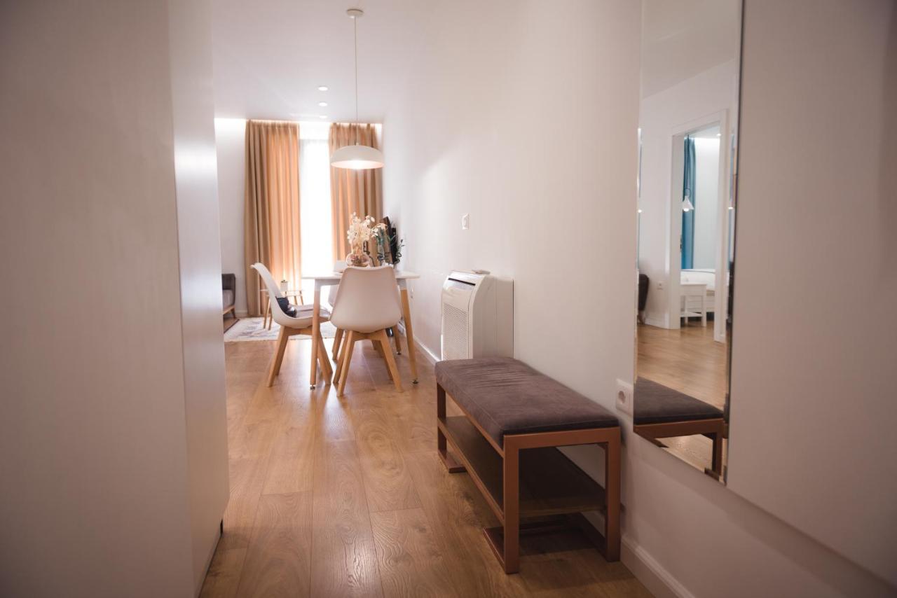 Tam Skanderbeg Square City Center Apartment No4 Tiranë Ngoại thất bức ảnh