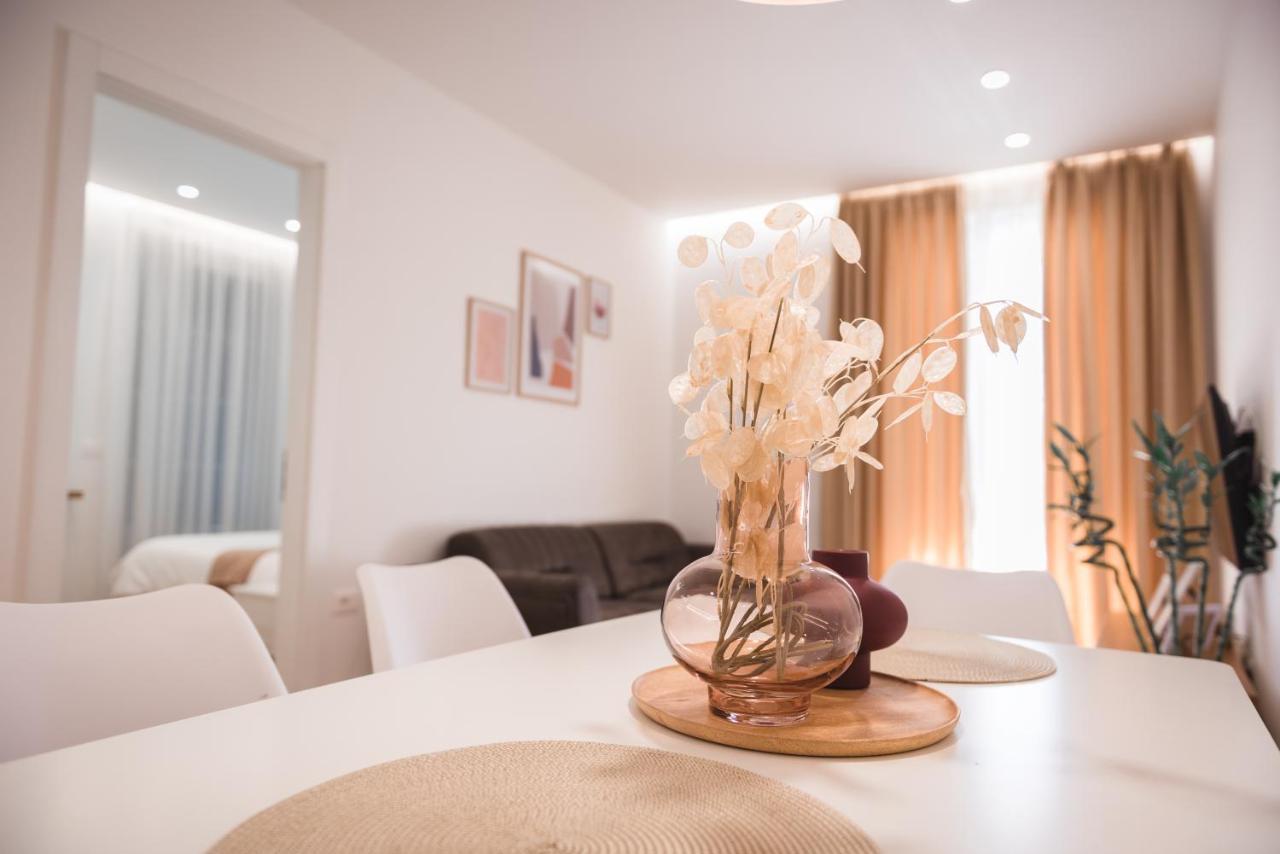 Tam Skanderbeg Square City Center Apartment No4 Tiranë Ngoại thất bức ảnh